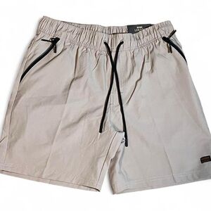 Discovery Men's Cream Athletic Shorts